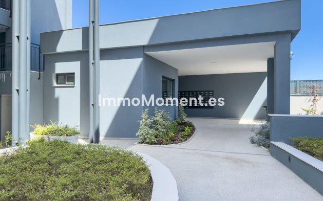 Resale - Apartment - Estepona - Selwo