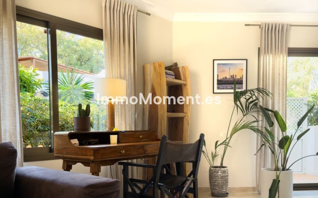 Wiederverkauf - Wohnung - Marbella - Elviria