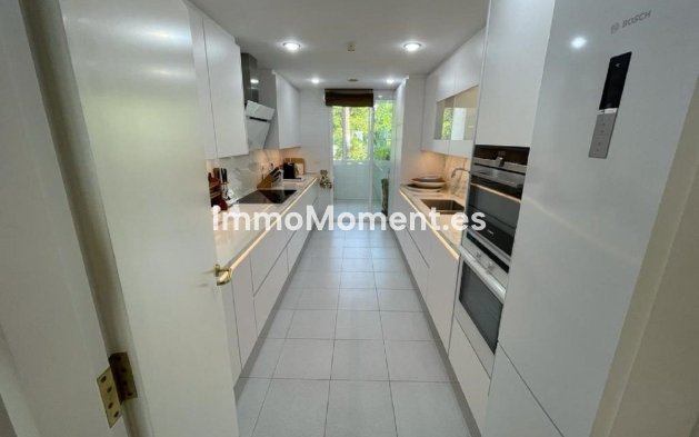 Wiederverkauf - Wohnung - Marbella - Puerto Banús