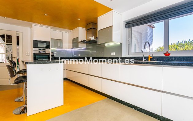 Wiederverkauf - Freistehende Villa - Benalmadena - Benalmadena Centro