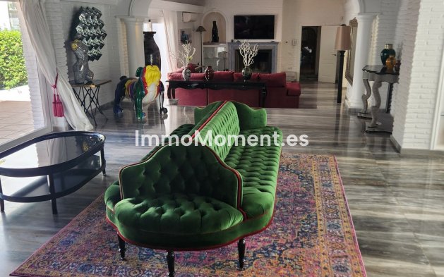 Wiederverkauf - Freistehende Villa - Benalmadena - Benalmadena Centro