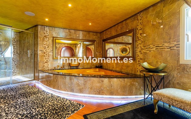 Wiederverkauf - Freistehende Villa - Benalmadena - Benalmadena Centro