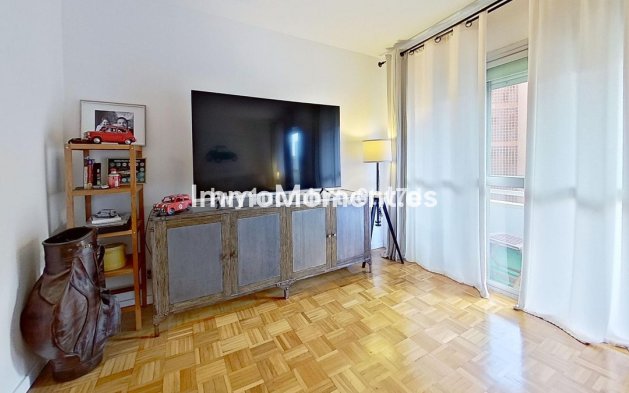 Resale - Apartment - Málaga - Málaga Centro