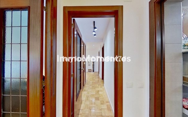 Resale - Apartment - Málaga - Málaga Centro