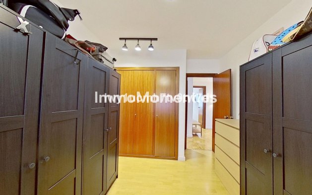 Resale - Apartment - Málaga - Málaga Centro