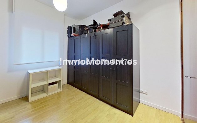 Resale - Apartment - Málaga - Málaga Centro