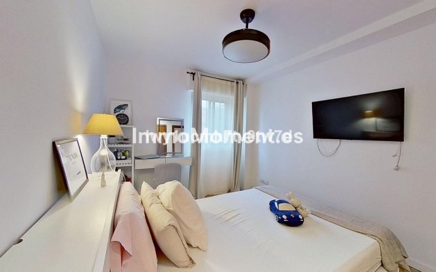 Resale - Apartment - Málaga - Málaga Centro
