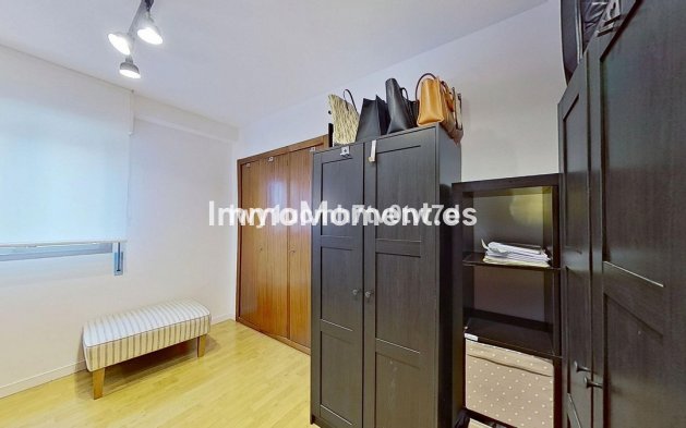 Resale - Apartment - Málaga - Málaga Centro