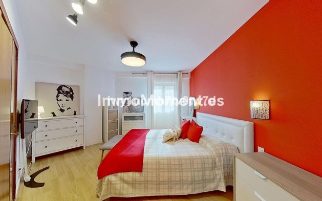 Resale - Apartment - Málaga - Málaga Centro