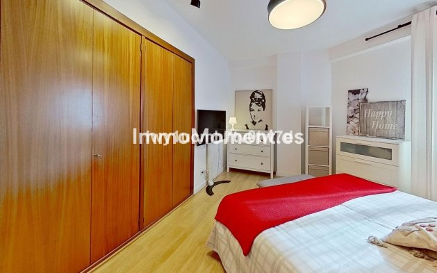 Resale - Apartment - Málaga - Málaga Centro