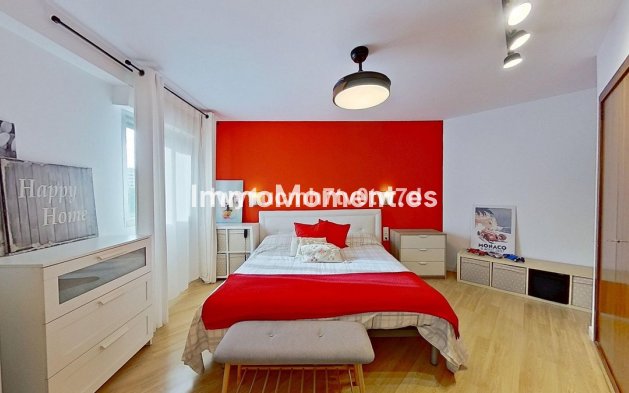 Resale - Apartment - Málaga - Málaga Centro