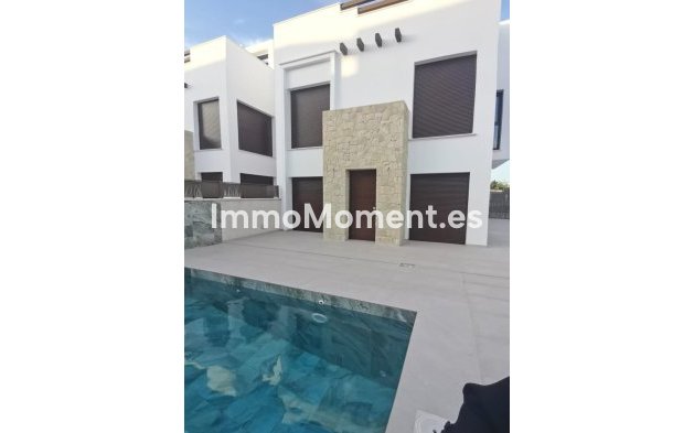 Resale - Villa - Los Montesinos - Los Montesinos Centro