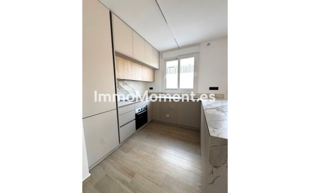 Resale - Villa - Torrevieja - Aguas Nuevas