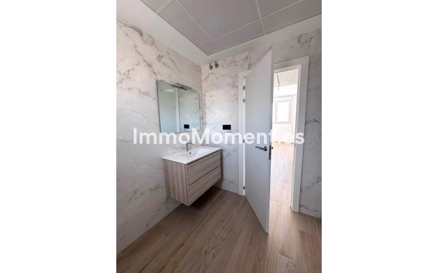 Resale - Villa - Torrevieja - Aguas Nuevas