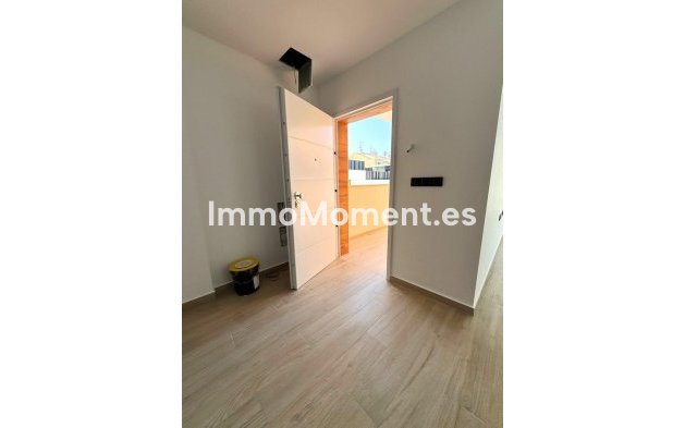 Resale - Villa - Torrevieja - Aguas Nuevas