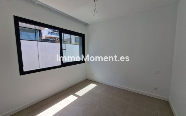 Revente - Villa - Estepona  - Atalaya