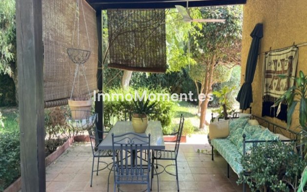 Wiederverkauf - Villa - Marbella - El Rosario