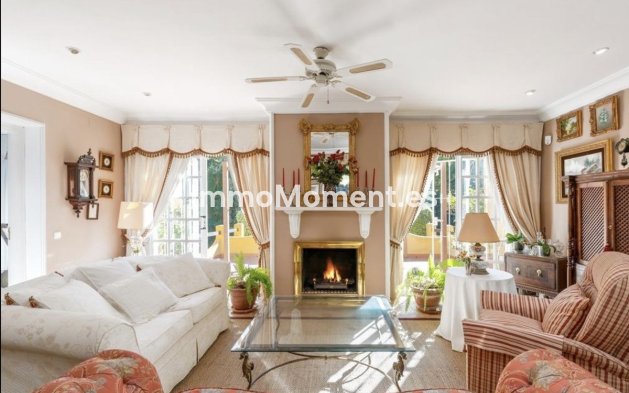 Wiederverkauf - Villa - Marbella - El Rosario