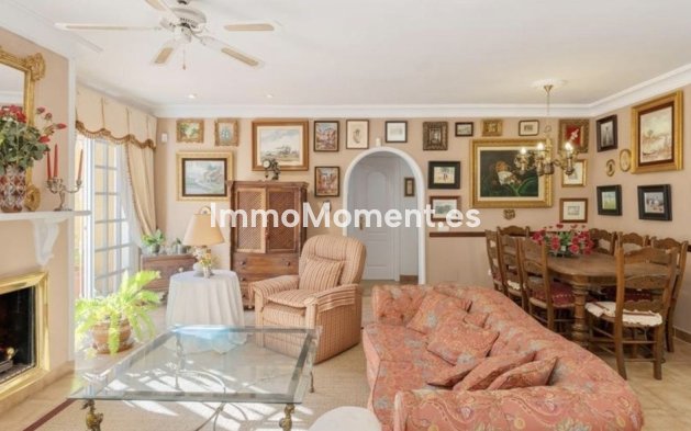 Wiederverkauf - Villa - Marbella - El Rosario