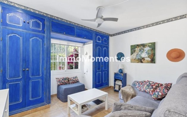 Wiederverkauf - Villa - Marbella - El Rosario