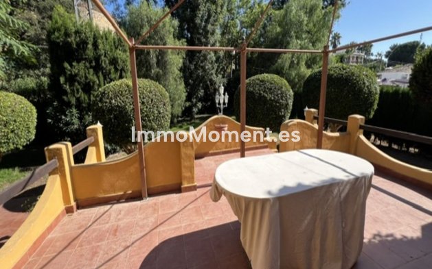 Wiederverkauf - Villa - Marbella - El Rosario