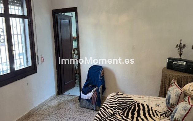 Wiederverkauf - Freistehende Villa - Málaga - La Victoria