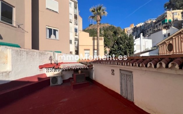 Wiederverkauf - Freistehende Villa - Málaga - La Victoria
