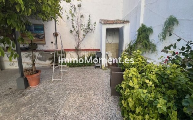 Wiederverkauf - Freistehende Villa - Málaga - La Victoria