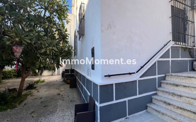 Wiederverkauf - Freistehende Villa - Málaga - La Victoria