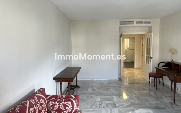 Reventa - Apartamento - Málaga - Parque Clavero