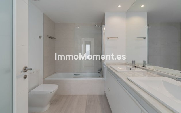 Revente - Maison mitoyenne - Marbella - La Mairena