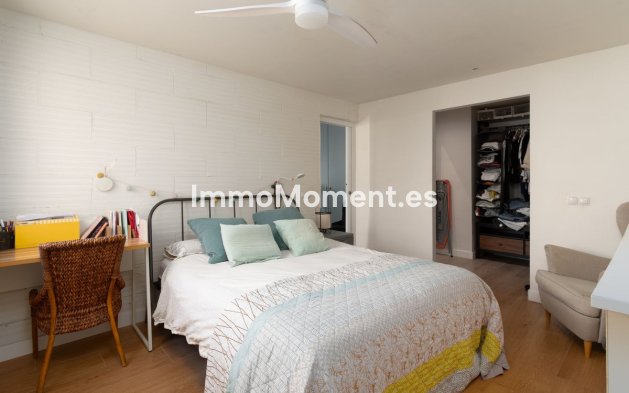 Wiederverkauf - Villa -   Inländisch - Alhaurín de la Torre