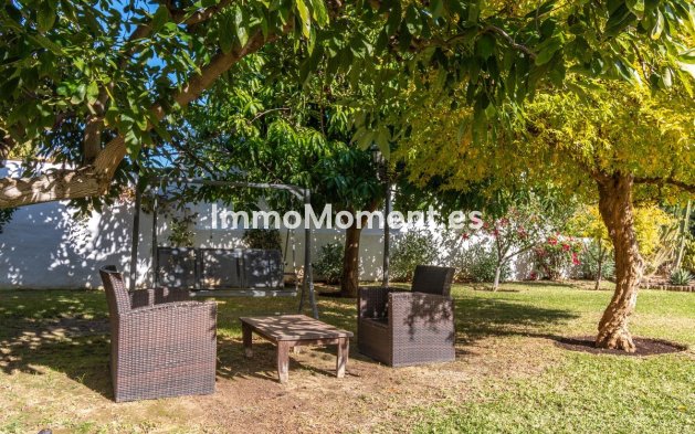 Wiederverkauf - Villa -   Inländisch - Alhaurín de la Torre