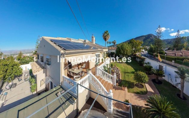 Wiederverkauf - Villa -   Inländisch - Alhaurín de la Torre