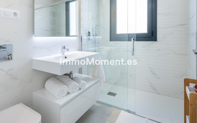 Revente - Maison mitoyenne - Estepona  - Estepona Centro