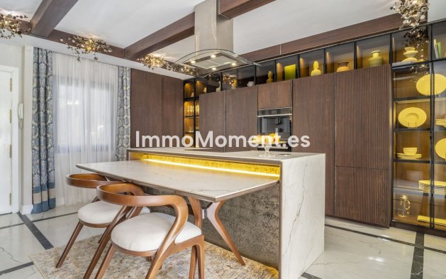 Wiederverkauf - Wohnung - Marbella - Nueva Andalucía