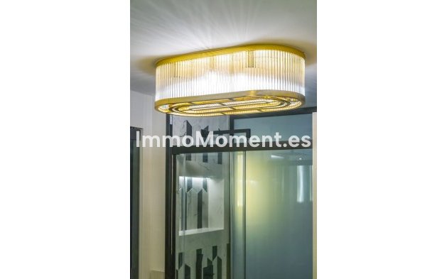 Wiederverkauf - Wohnung - Marbella - Nueva Andalucía