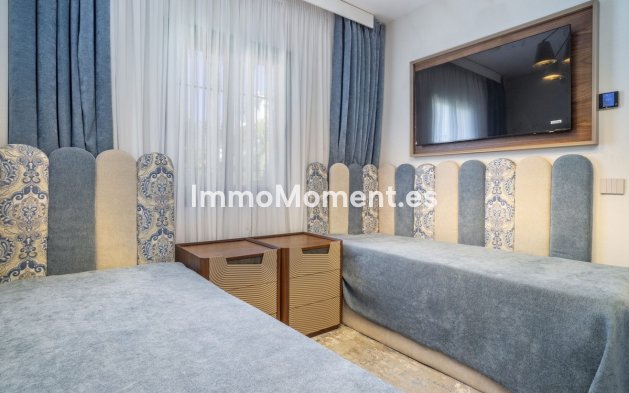 Wiederverkauf - Wohnung - Marbella - Nueva Andalucía