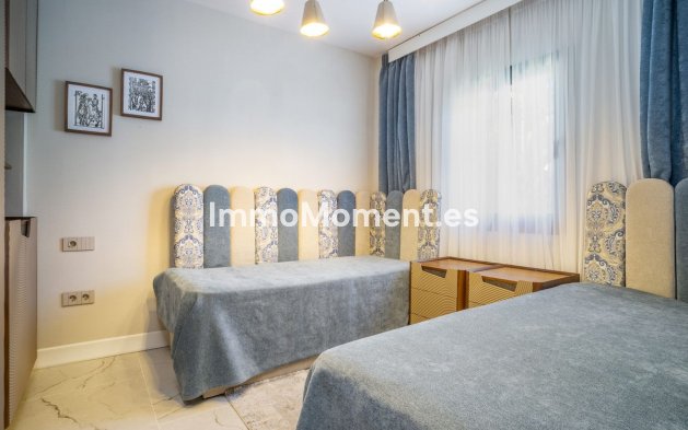 Wiederverkauf - Wohnung - Marbella - Nueva Andalucía
