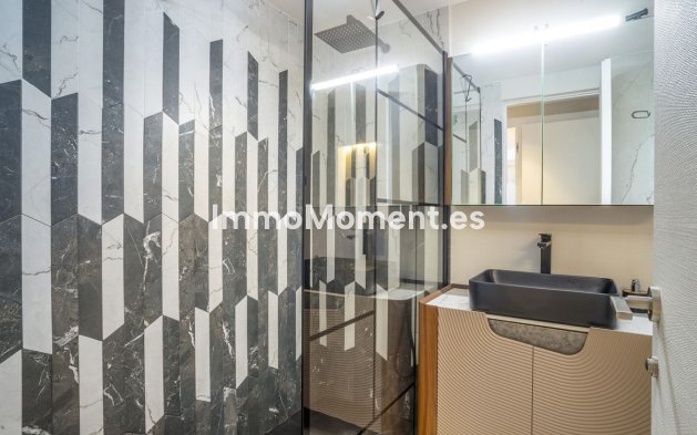 Wiederverkauf - Wohnung - Marbella - Nueva Andalucía