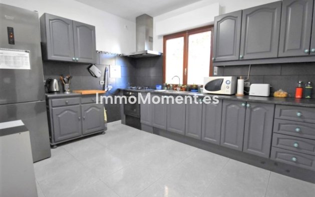 Wiederverkauf - Villa - Orihuela - Villamartin