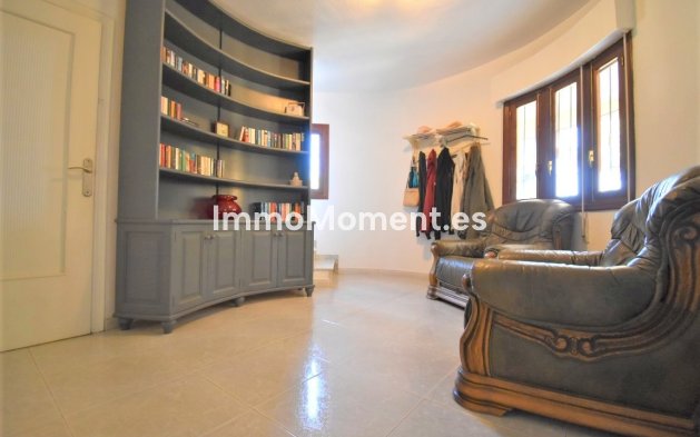 Wiederverkauf - Villa - Orihuela - Villamartin