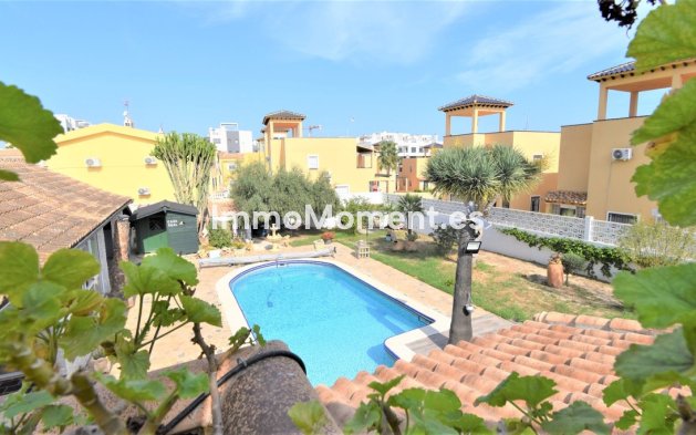 Revente - Villa - Orihuela - Villamartin