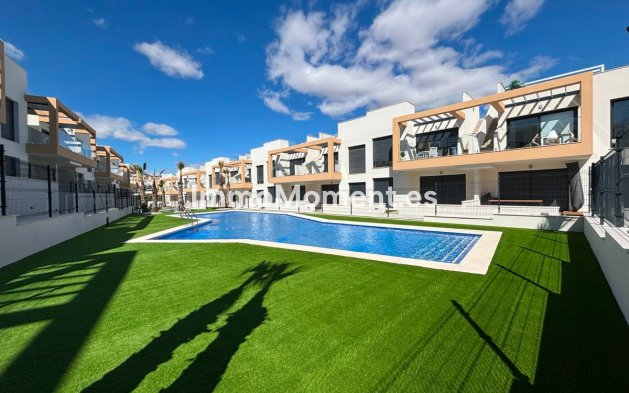 Resale - Apartment - Orihuela - Villamartin