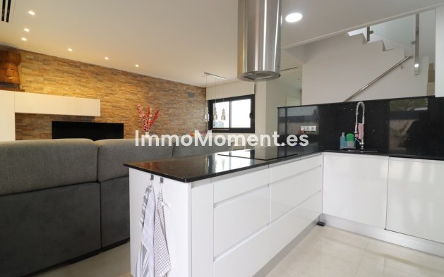 Resale - Villa - Benijofar