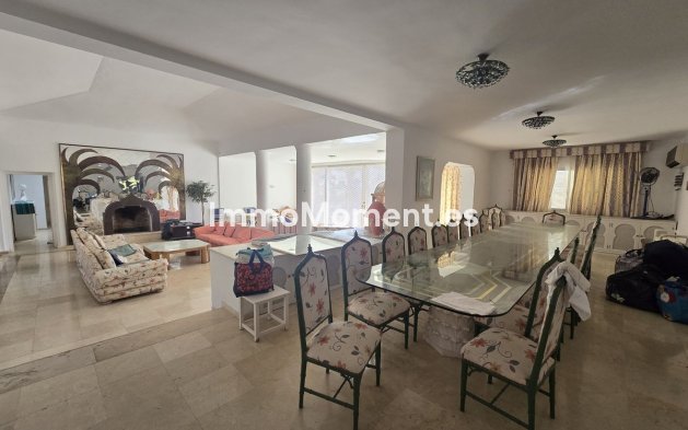 Wiederverkauf - Villa - Marbella - Marbella Centro
