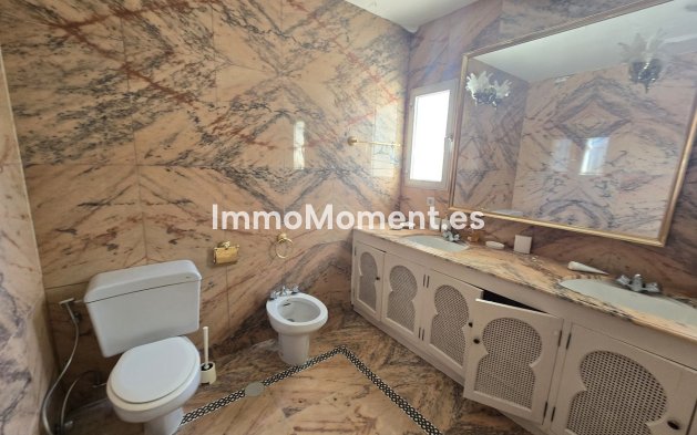 Wiederverkauf - Villa - Marbella - Marbella Centro