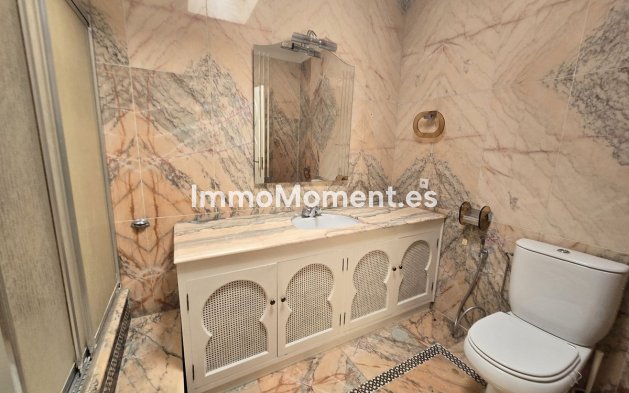 Wiederverkauf - Villa - Marbella - Marbella Centro