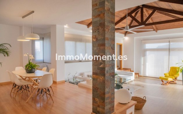 Revente - Villa - Benalmadena - Benalmadena Centro