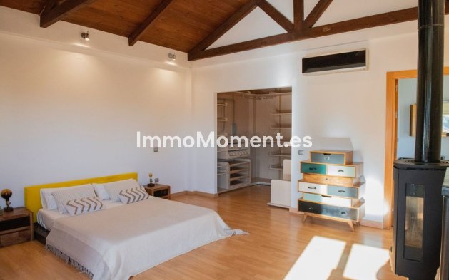 Revente - Villa - Benalmadena - Benalmadena Centro